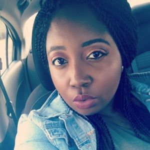 Meet your Posher, Bria